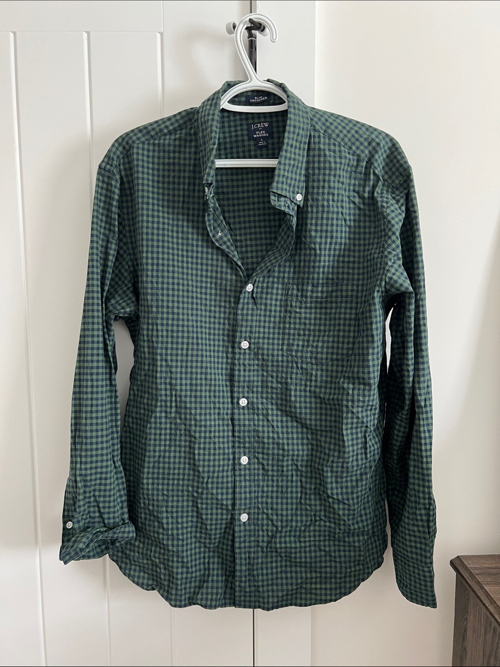 J. Crew Green navy Gingham Button-Down Shirt. Slim untucked. Large